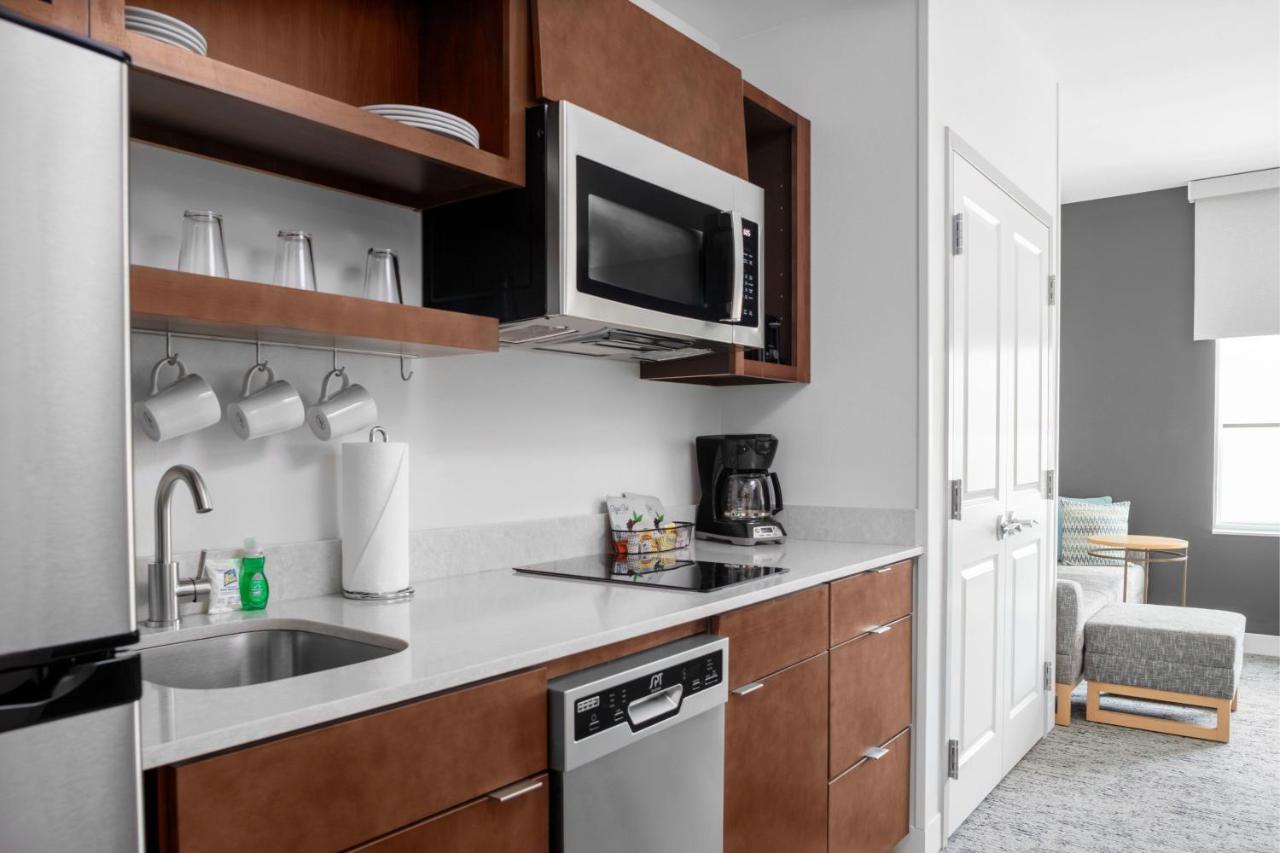 Towneplace Suites By Marriott Tampa Clearwater Esterno foto