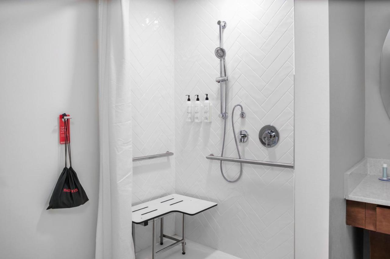 Towneplace Suites By Marriott Tampa Clearwater Esterno foto